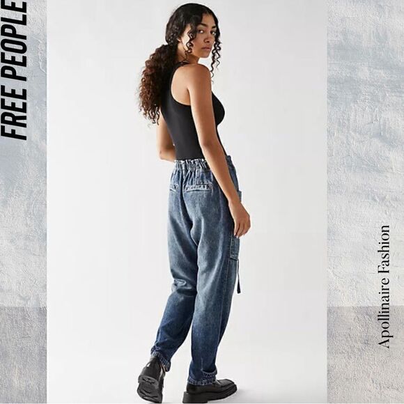 WE THE FREE HAZEL PULL ON UTILITY JEANS IN DARK AND STORMY NWT SMALL - Picture 6 of 9